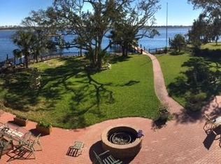 4235 Stacey Rd E, Jacksonville, FL 32250