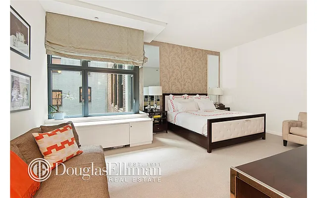 Rented by Douglas Elliman | media 33