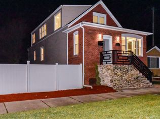 9651 S Carpenter St, Chicago, IL 60643