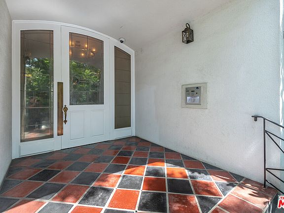 4th image of 11745 Montana Ave APT 201