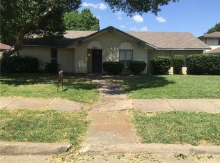1031 Willow Creek Dr, Lancaster, TX 75146