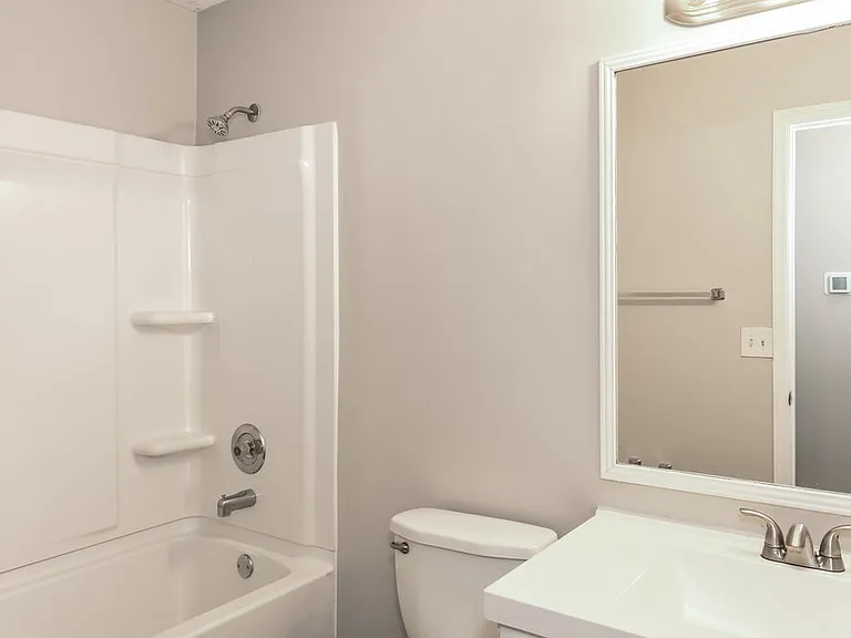 2985 Valley View Cir — Photo 15