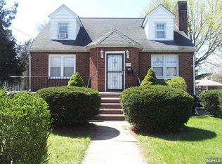 216 Union St, Lodi, NJ 07644