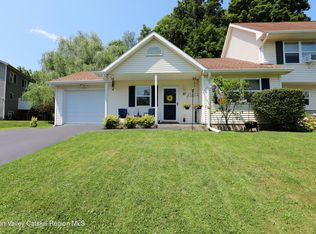 57 Red Maple Rd, Saugerties, NY 12477