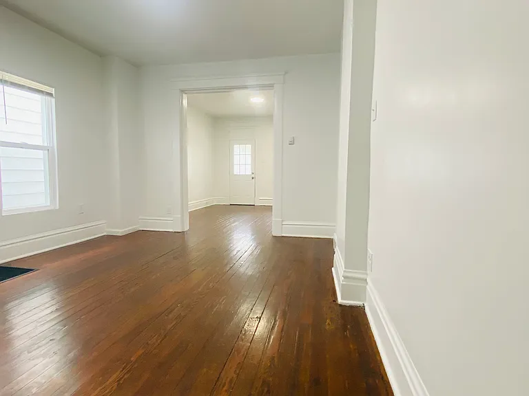 124 N Princeton Ave — Photo 25