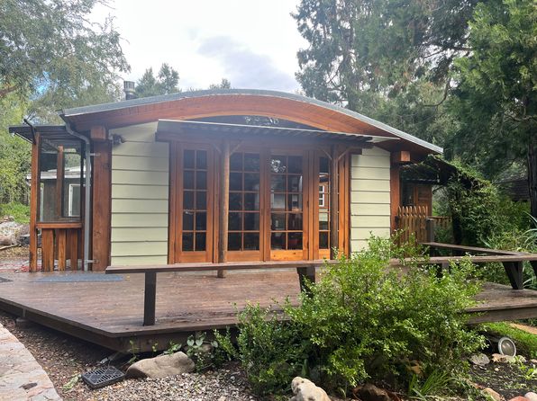 1417 Old Topanga Canyon Rd