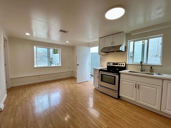 2nd image of 612 Saint Francis Blvd #A