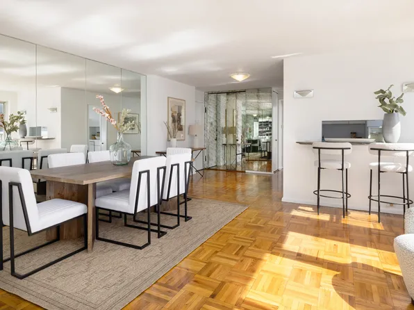 201 East 66th Street 20HK image 2 of 10