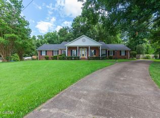 38 Leigh Ln, Jackson, TN 38305