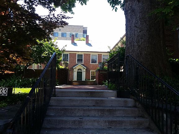 3rd image of 33 Auburn Ave