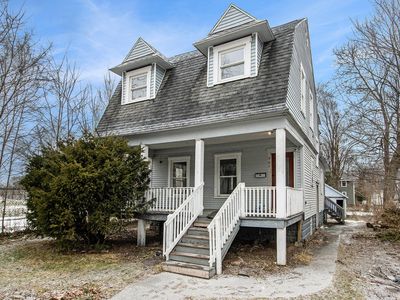 905 Lane Blvd, Kalamazoo, MI, 49001