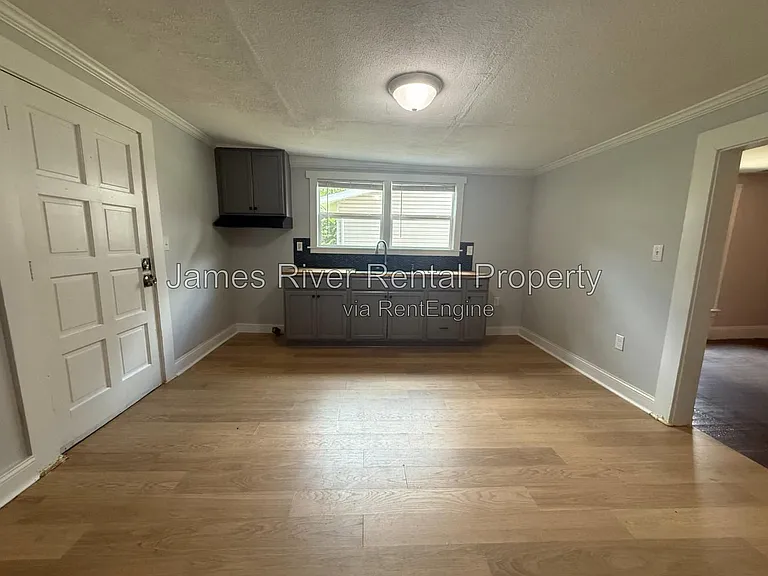 211 Wadsworth St — Photo 3