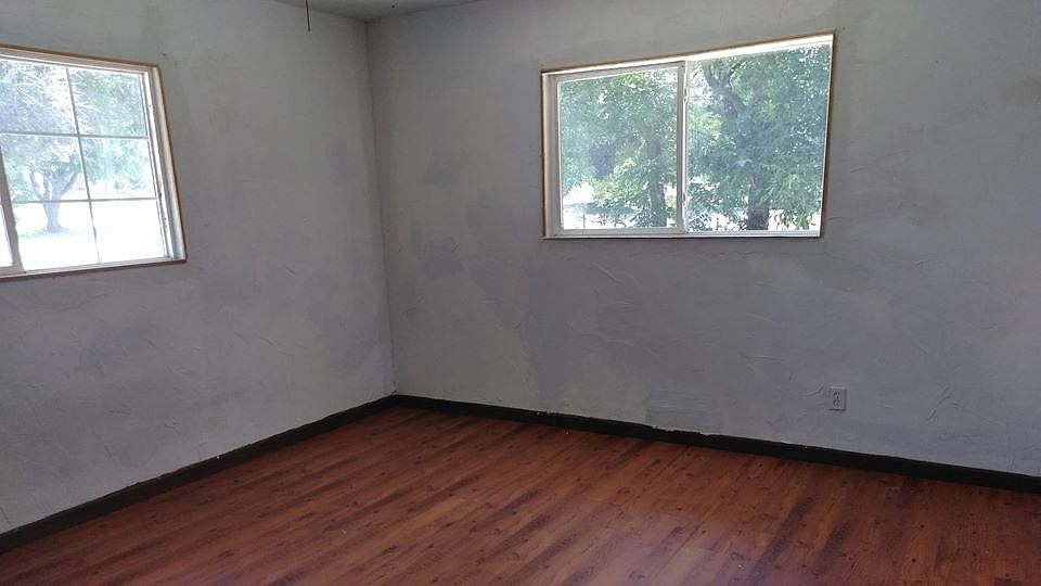 1st image of 1603 E Highland Ave