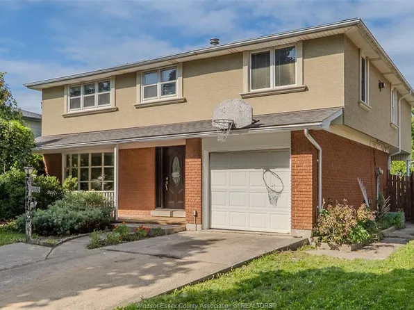 9880 Asgard Rd, Windsor, ON N8R 1E2
