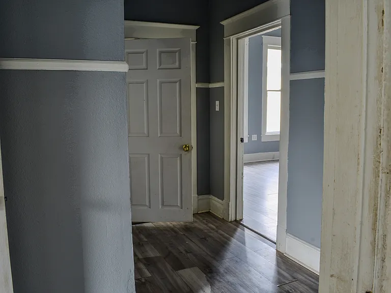 2416 Highland Ave — Photo 11