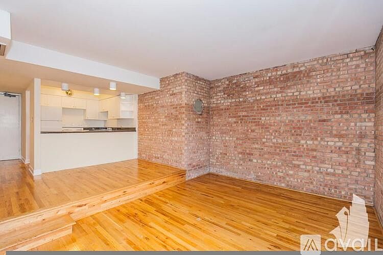 1st image of 1220 N La Salle Dr APT 4B