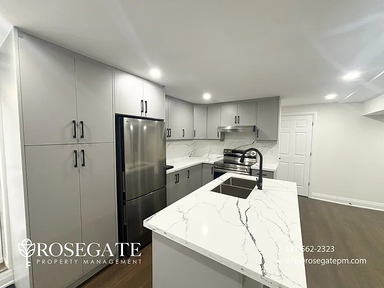 43 Arrowhead Dr #2 — Photo 3