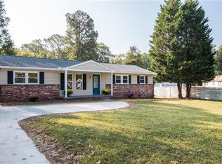 4912 Shattalon Dr, Winston Salem, NC 27106