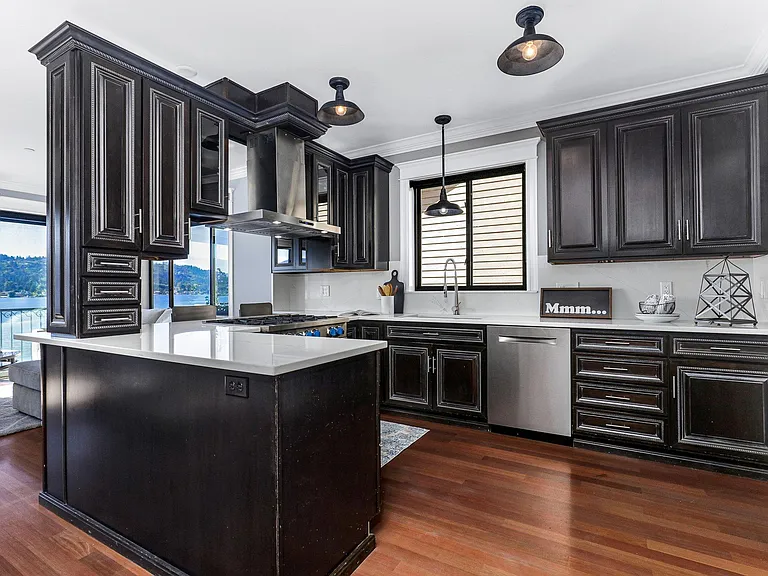 4013 E Lake Sammamish Shore Ln SE — Photo 7