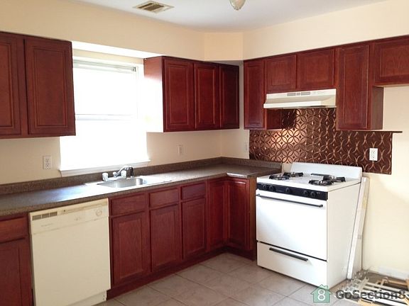 2nd image of 427 Irvine Turner Blvd #2