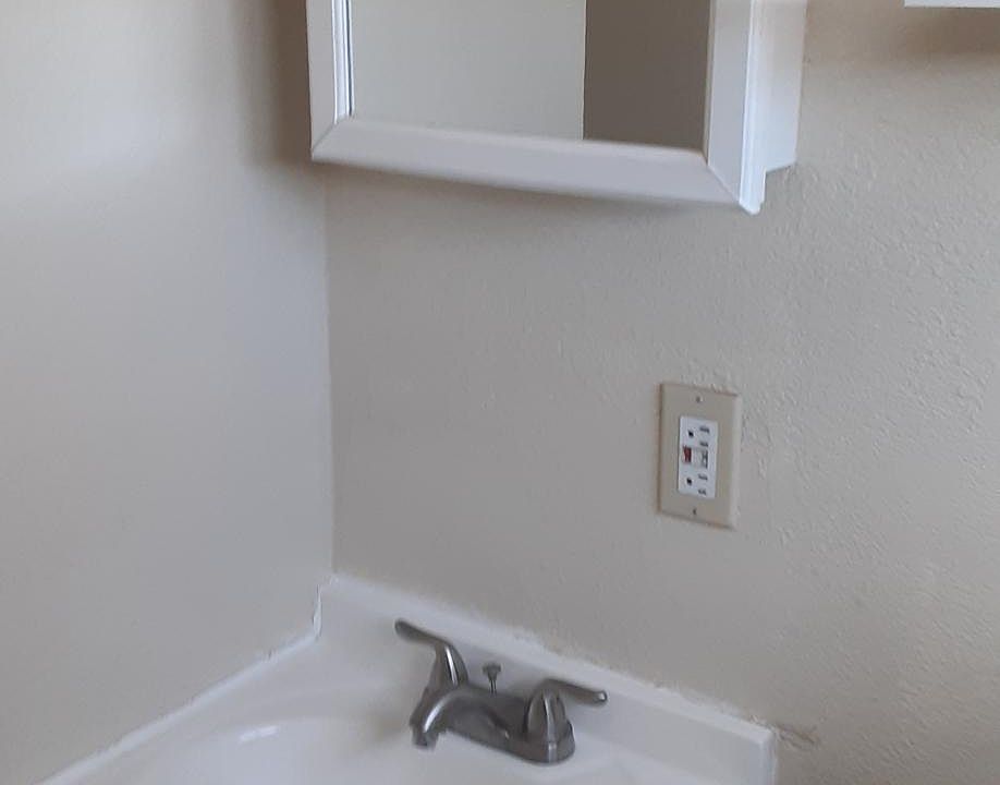 1st image of 403 N West St APT C