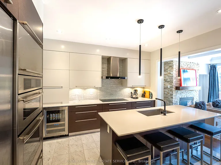 2083 Grange Dr — Photo 11
