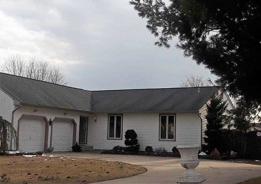 2nd image of 23 Hillcroft Rd