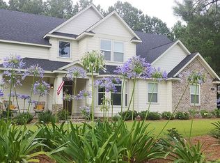 107 Sweetwater Dr, Thomasville, GA 31757