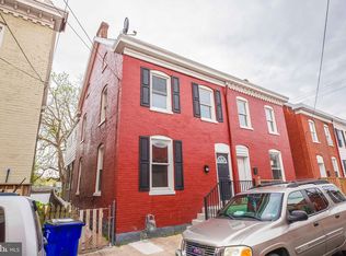 18 S Locust St, Hagerstown, MD