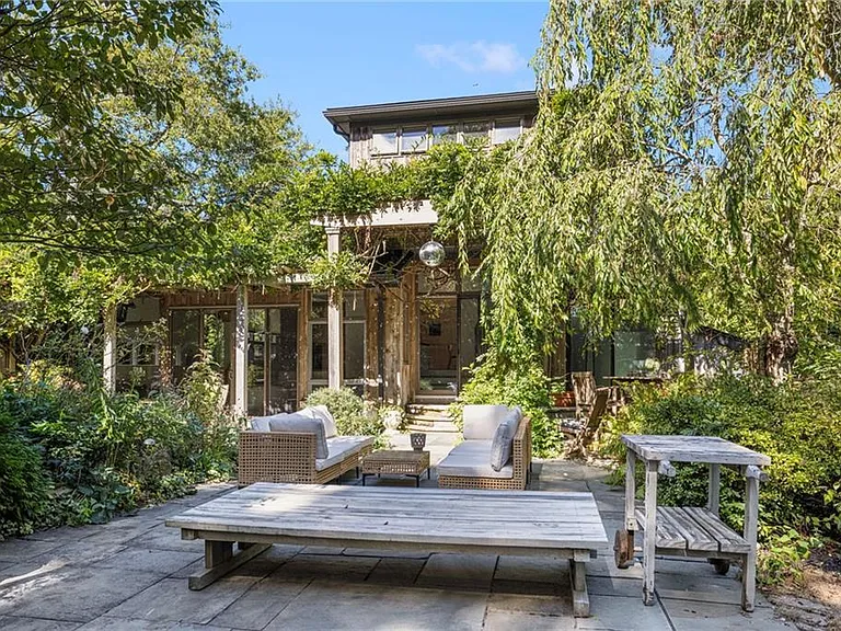 20 Wagner Rd — Photo 1