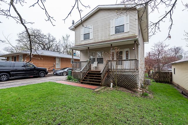 1st image of 215 Ferndale Dr