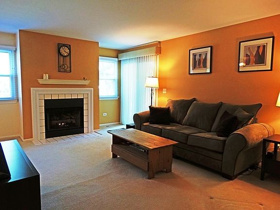 3rd image of 2810 Meadow Ln Unit Z1