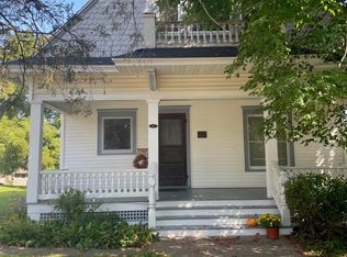 327 Doty St, Mineral Point, WI 53565