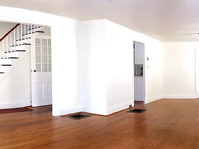 111-111 Queen St — Photo 19