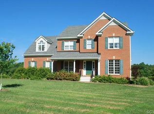 1204 Copperstone Ct, Maidens, VA 23102