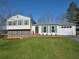 2302 Archdale Rd, Reston, VA 20191