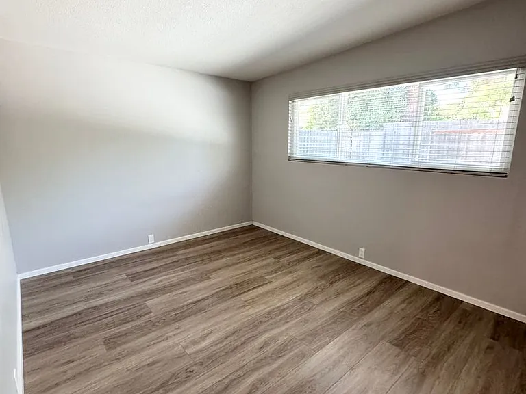 1503 Brown Dr — Photo 23
