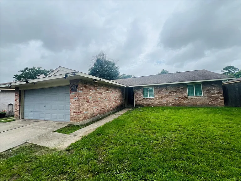 7538 Winkle Wood Ln — Photo 1