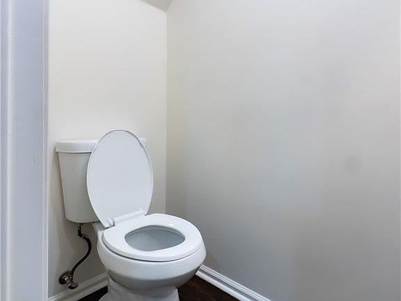 4th image of 3021 Bay Shore Ln