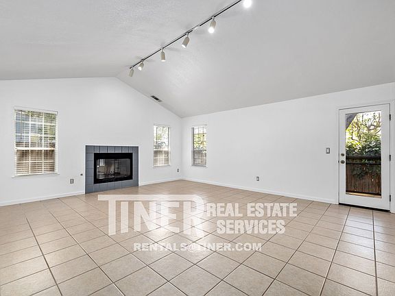 2nd image of 5229 Hickory Hill Ct