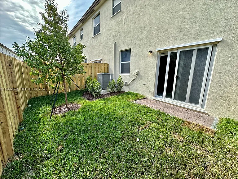 2867 SE 25th Ter — Photo 37