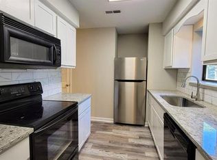 538 Pine Ridge Pl, Raleigh, NC 27609