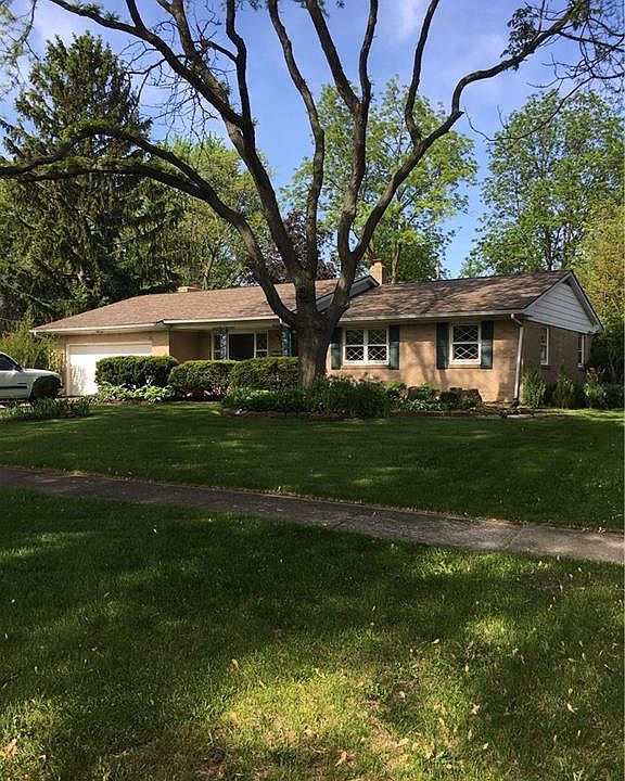 1st image of 1061 Birch Dr