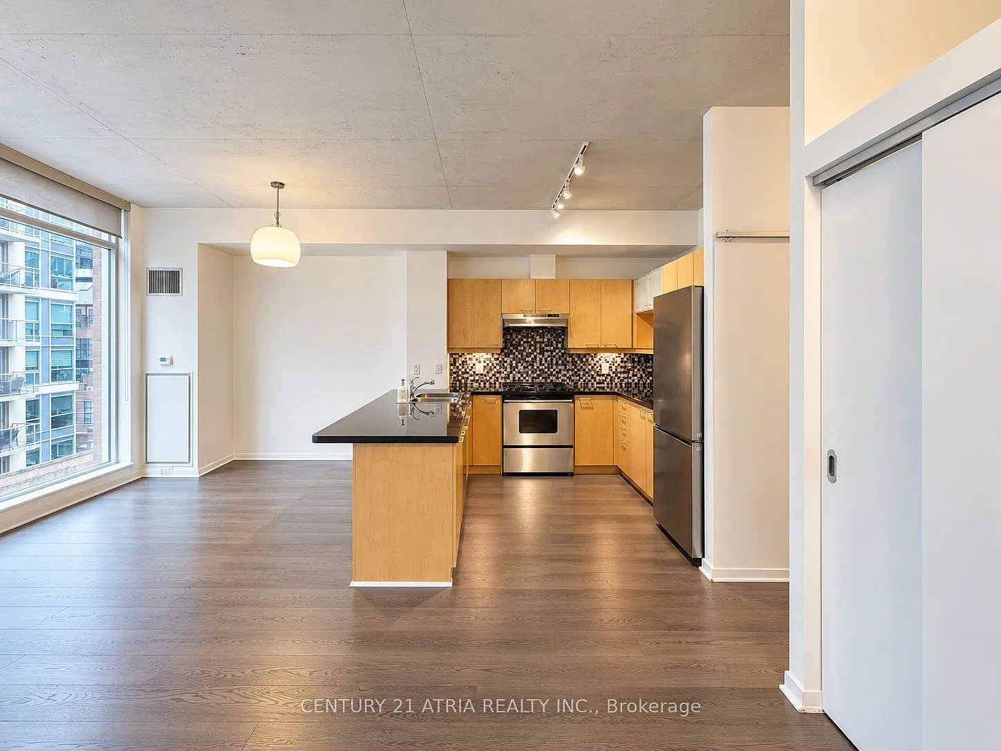 2 bed, $2,650 — Photo 3