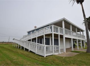 3195 Castle Dr, Crystal Beach, TX 77650