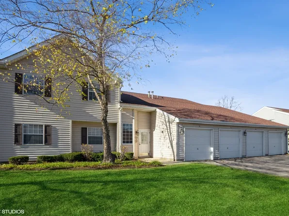 117 Gant Cir APT D, Streamwood, IL 60107