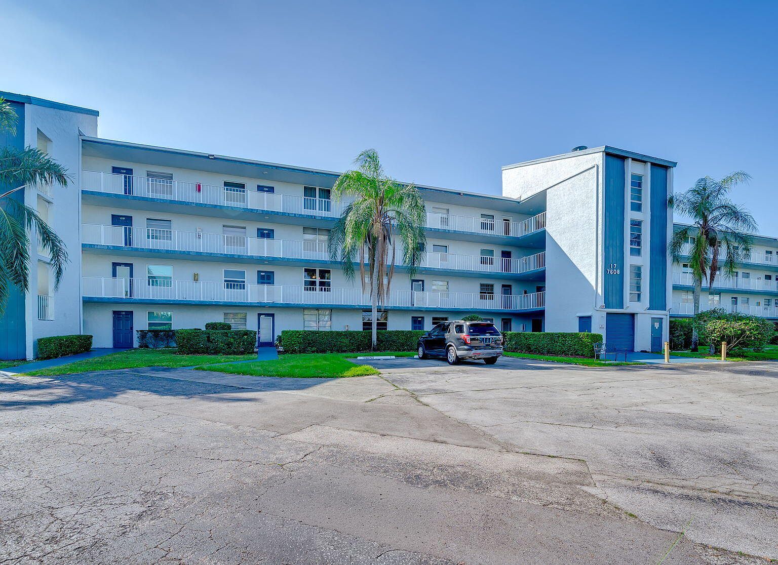 7608 NW 18th Street  Unit 202