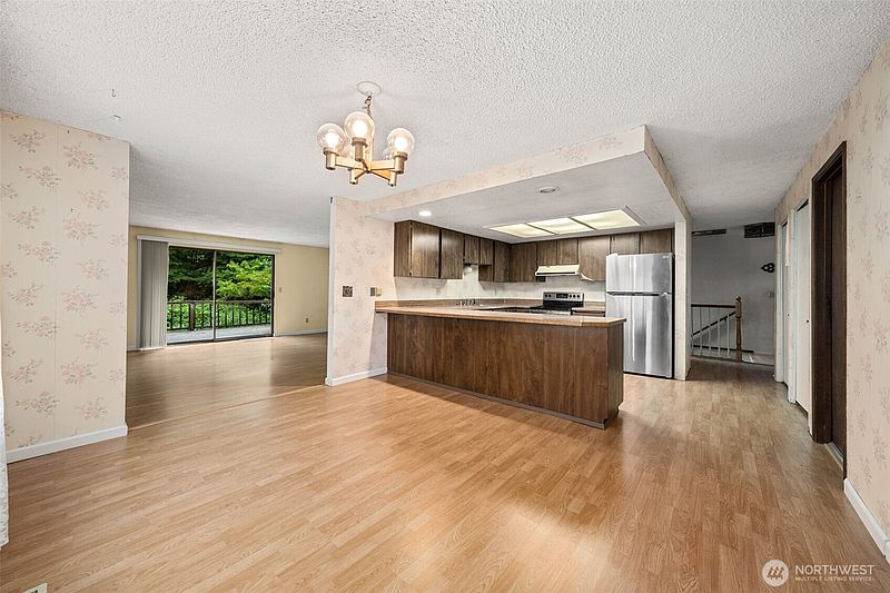 3rd image of 4314 S 262nd Street