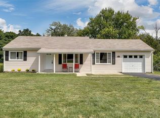 2116 Ridgedale Dr, High Ridge, MO 63049