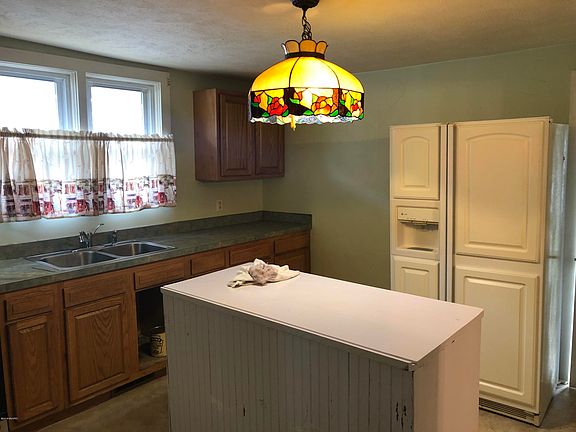 3rd image of 725 Blymier Ct NW
